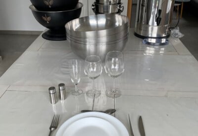 Location A louer, service vaisselle, couverts jusqu’à 150 personnes (possible plus sur demande) Autre à Charly